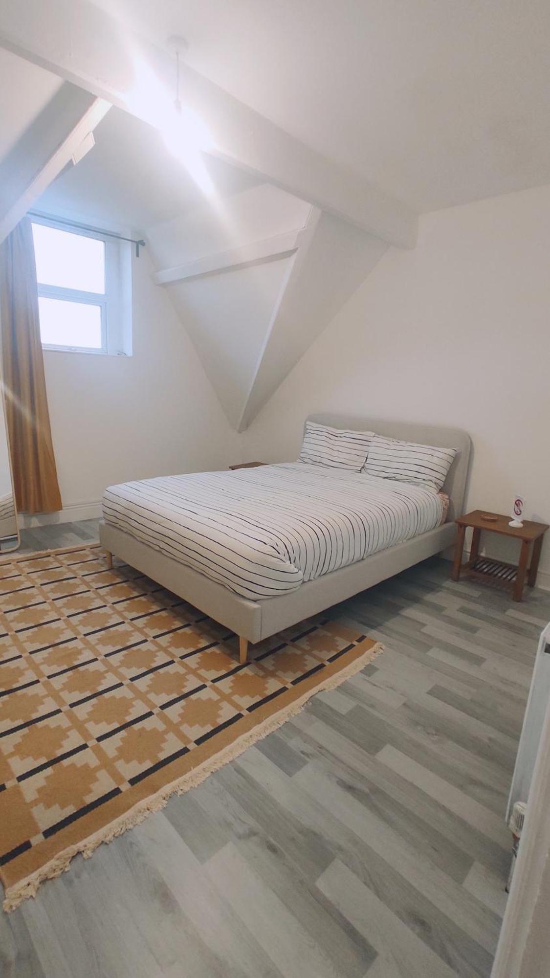 Casa Jimenez - Close To Town With Shared Bathroom Cardiff Extérieur photo